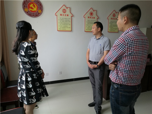 2016101314581706.jpg 2在沙洲镇调研村级团支部工作.jpg
