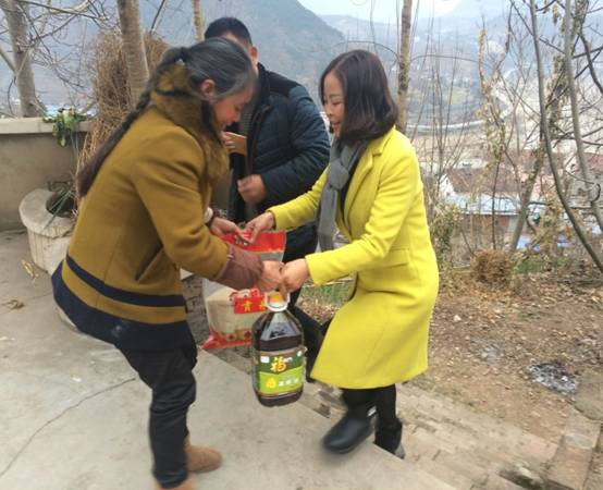 2018010912532206.jpg 向金平.jpg