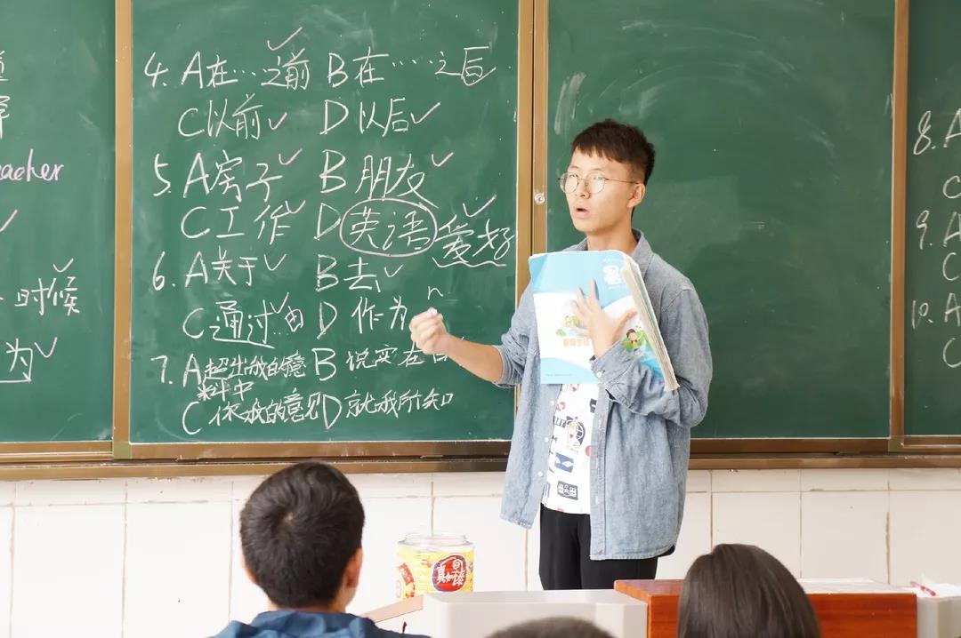 2018083116110102.jpg 微信图片_20180829150138.jpg