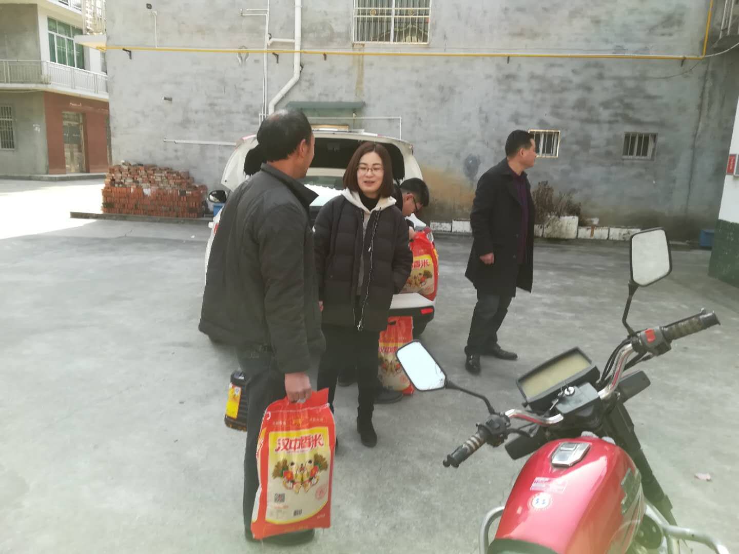 2019012216082205.jpg 微信图片_20190122160647.jpg