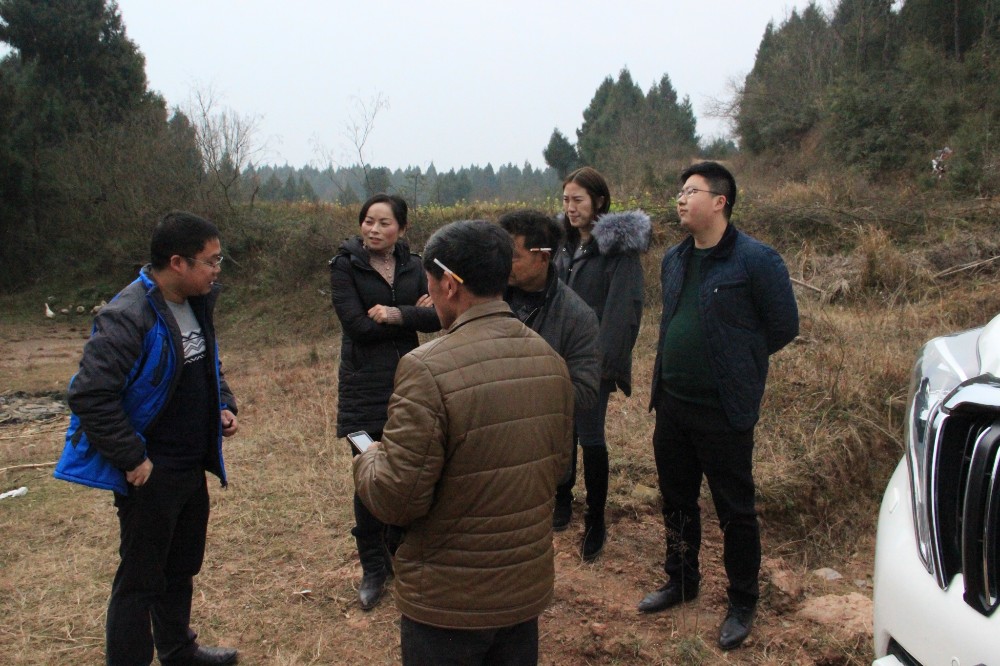 2017012512215609.jpg 困难党员_看图王.jpg