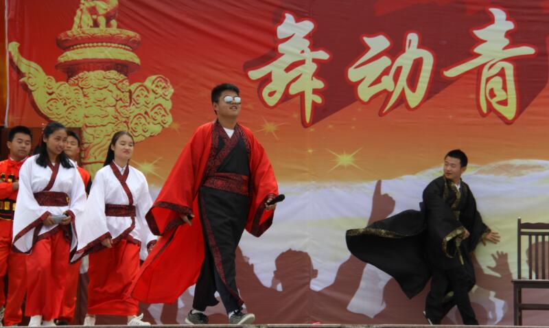 2017051209441804.jpg 高1.2班《烛之武退秦师》.jpg